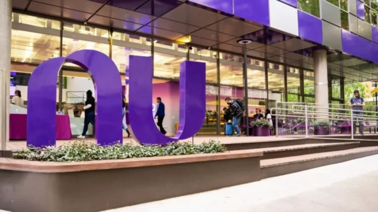 Nubank esclarece bloqueio de contas previsto para 2026