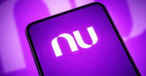 Nubank oferece até R$ 6 mil para quem mudar de banco