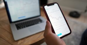 Wall Street abre em alta com investidores atentos aos custos de energia antes do Fed