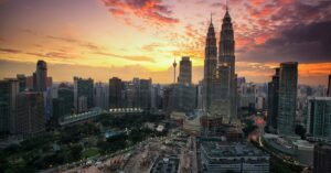 50 empresas miram mercado de cripto no Quênia com novo marco regulatório