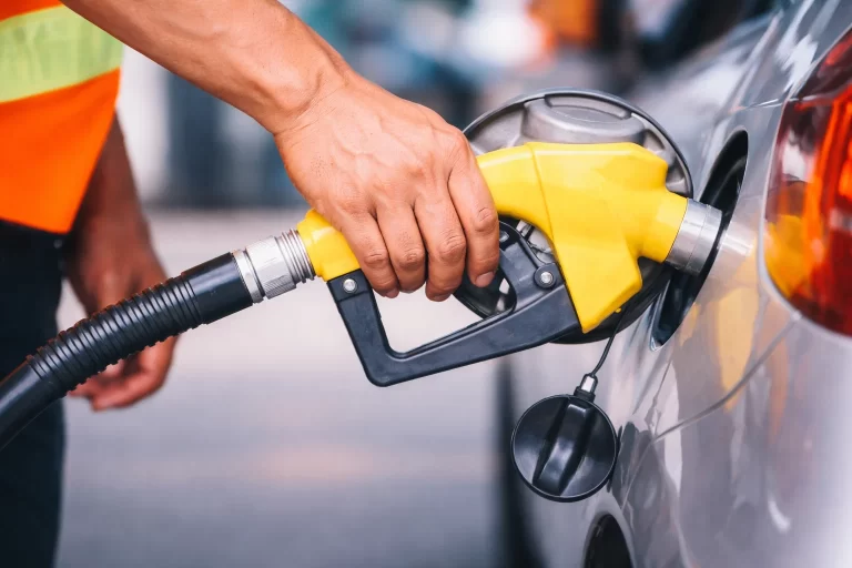 巴西：短期和中期利率未来的高油负担