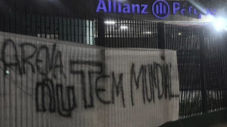 Torcida do Corinthians cria nova provocação sobre estádio do Palmeiras