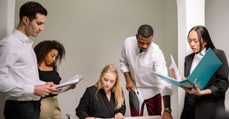 Contratações mais robustas podem aliviar preocupações do Fed sobre emprego