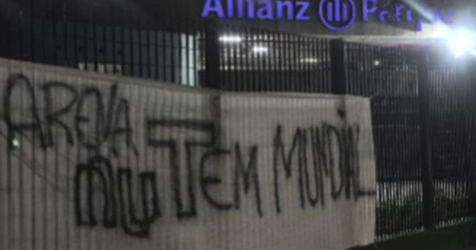 Torcida do Corinthians cria nova provocação sobre estádio do Palmeiras